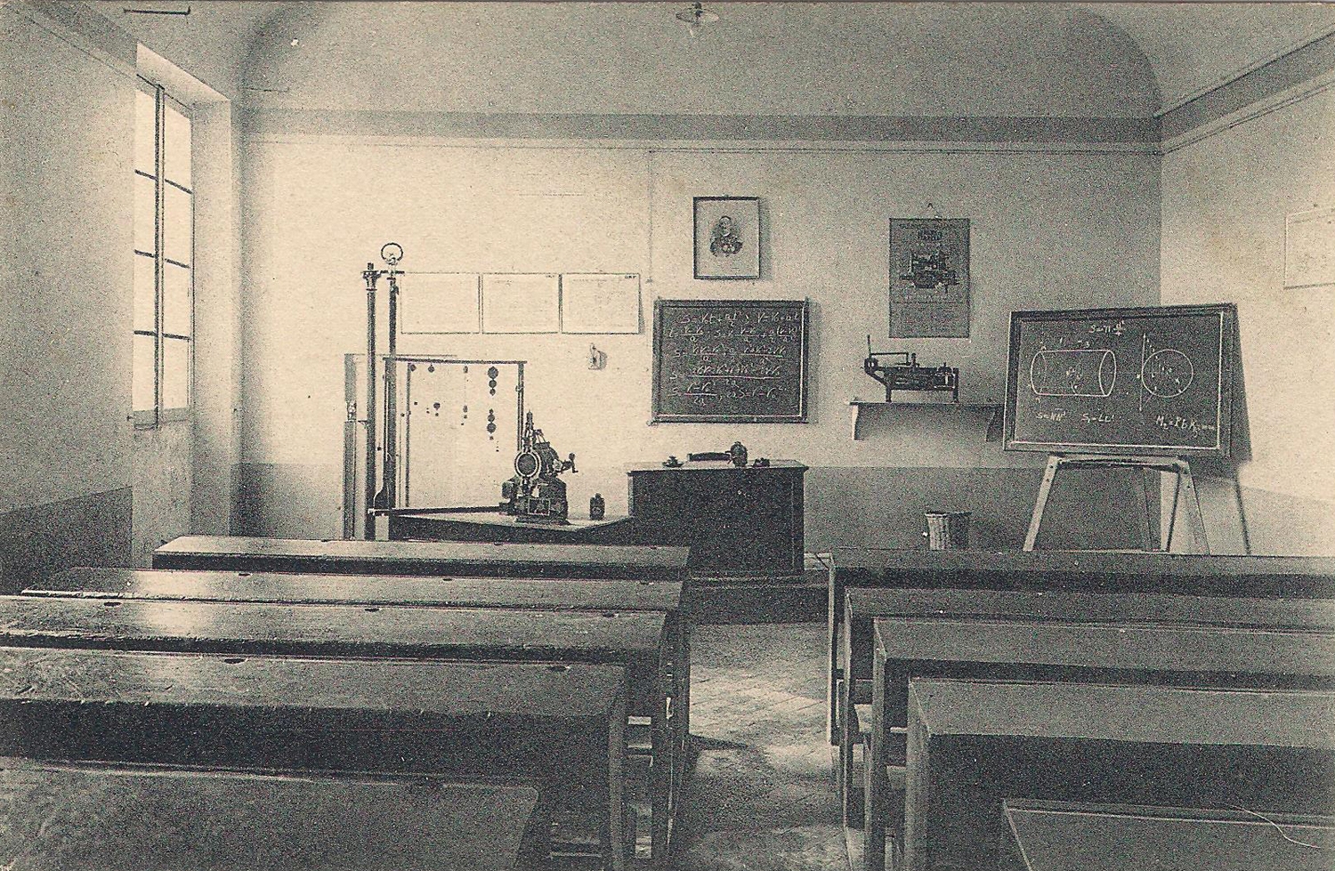 FP.AGM.aula di meccanica ant1929
