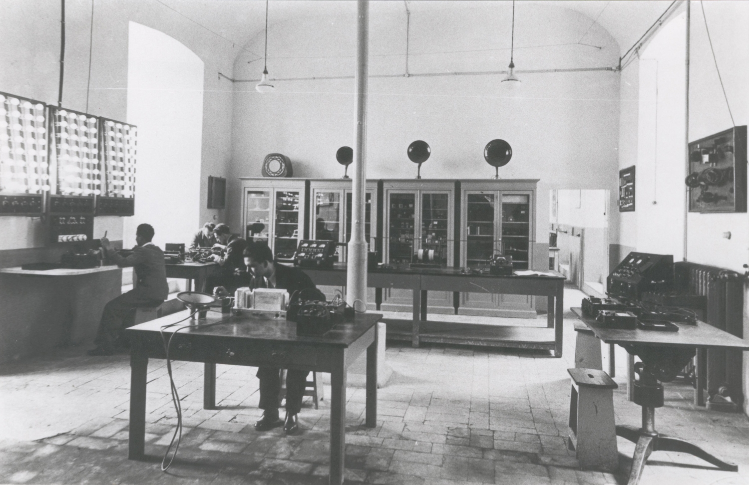 FP.ITI.Lab10Radiotecnica1953